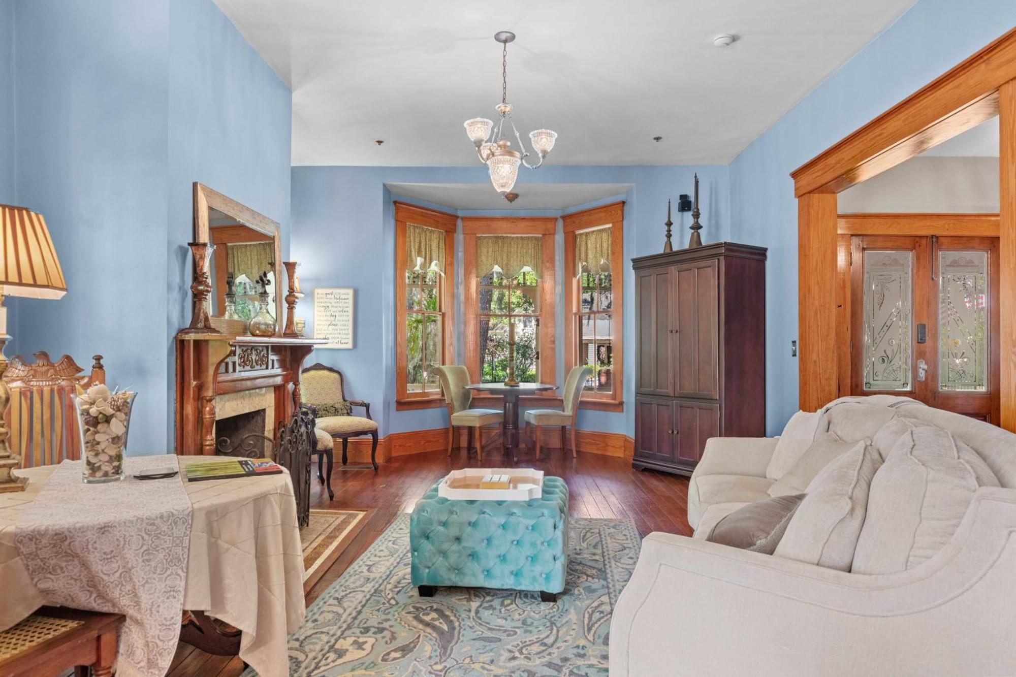 Chestnut Suite Gainesville Bagian luar foto