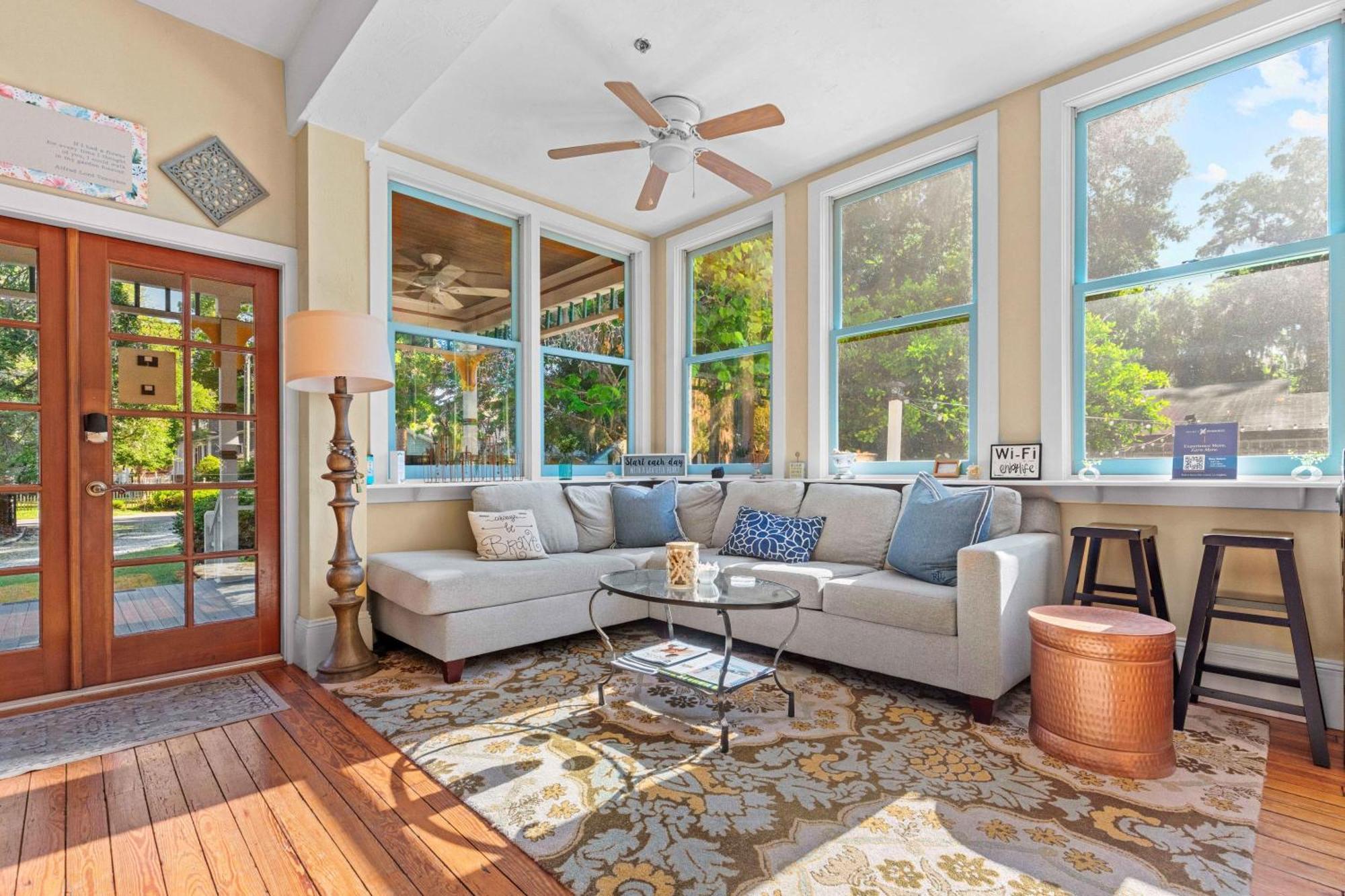 Chestnut Suite Gainesville Bagian luar foto